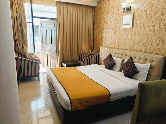 Super Deluxe Room